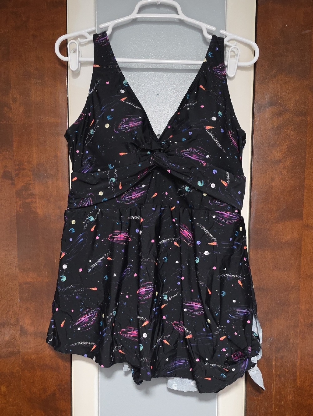 NWOT Size 2 Torrid Black Galaxy Print Twist-Front Swimdress